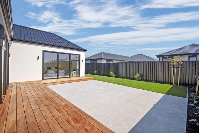 Photo of property in 15 Mcgarry Drive, Kaiapoi, 7630
