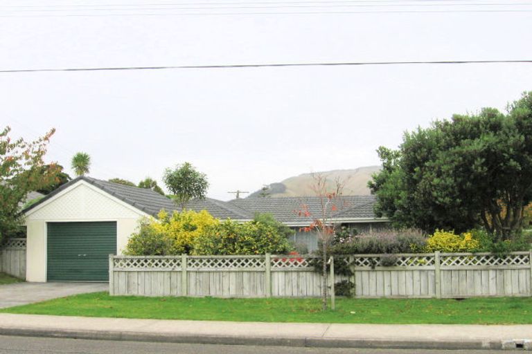 Photo of property in 26 Ngaio Road, Waikanae, 5036