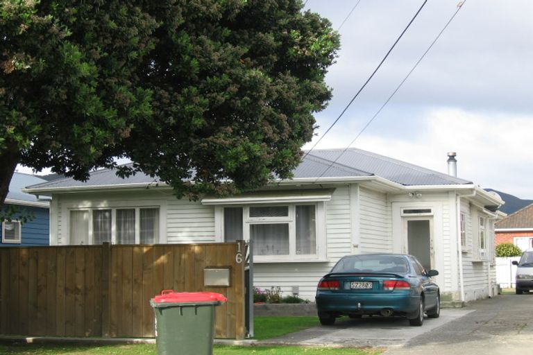 Photo of property in 16 Lincoln Avenue, Epuni, Lower Hutt, 5011