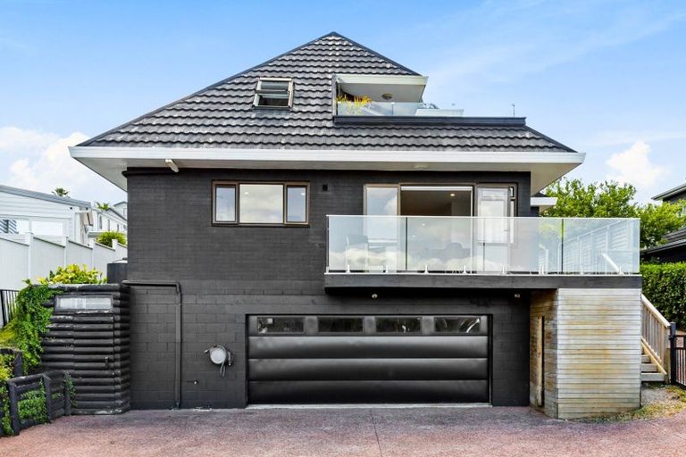 Photo of property in 89 Hebron Road, Waiake, Auckland, 0630