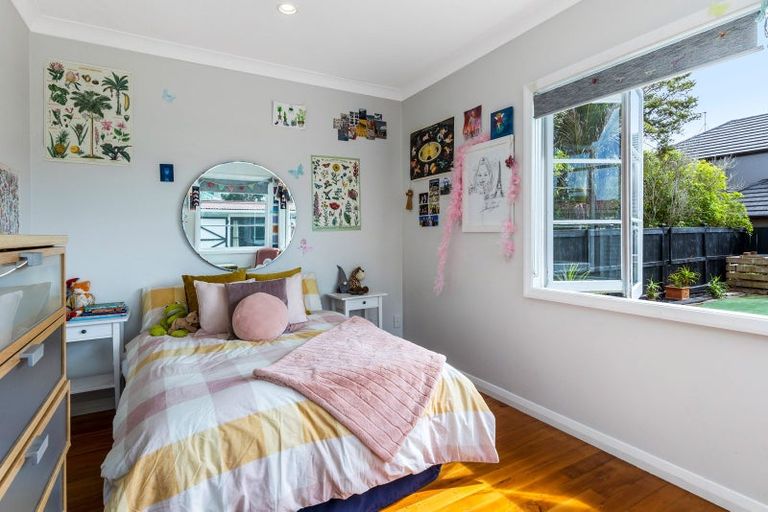 Photo of property in 41 Humariri Street, Point Chevalier, Auckland, 1022