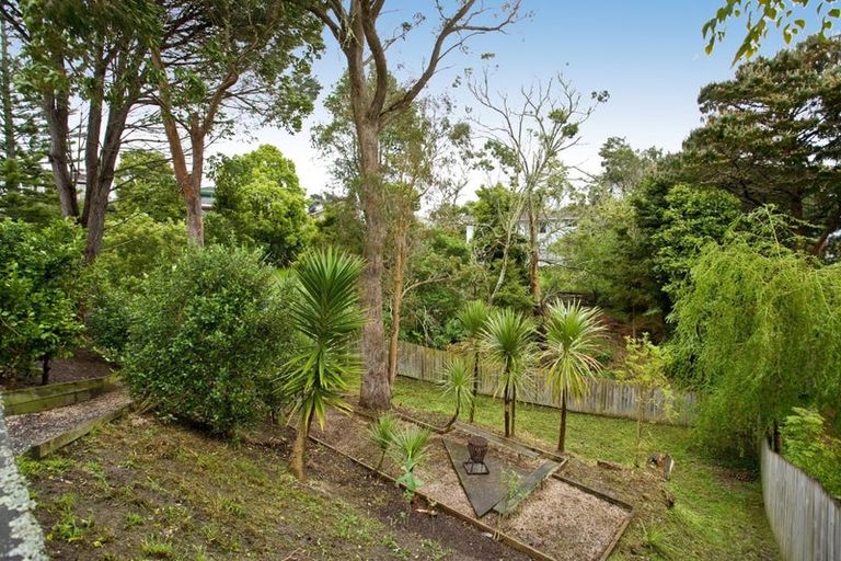 Photo of property in 2/28 Bayview Road, Bayview, Auckland, 0629