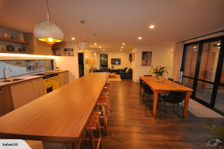 Photo of property in 36 Jacks Point Rise, Jacks Point, Queenstown, 9371