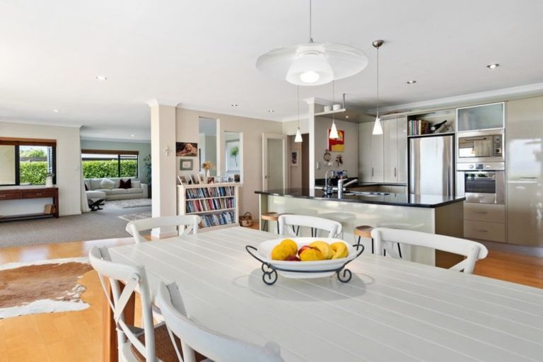 Photo of property in 126 Hamurana Road, Omokoroa, 3114