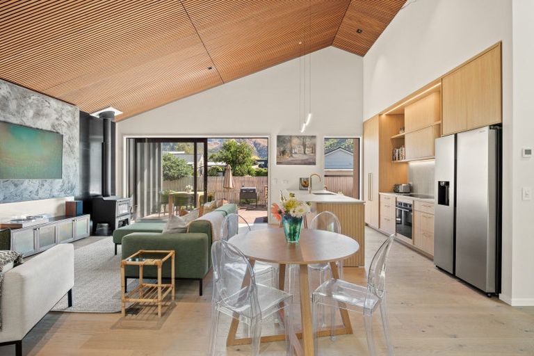 Photo of property in 3 Cornwall Street, Arrowtown, 9302