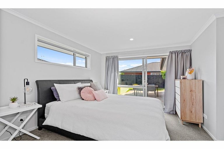 Photo of property in 52 Bradwell Crescent, Halswell, Christchurch, 8025