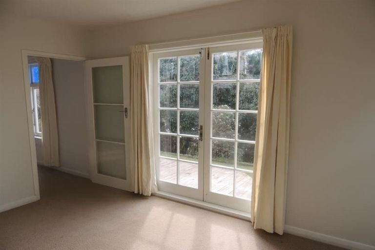 Photo of property in 9 Clyde Road, Bluff Hill, Napier, 4110