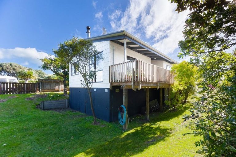 Photo of property in 200 Tutere Street, Waikanae Beach, Waikanae, 5036