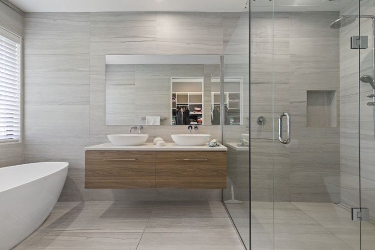 Photo of property in 98 Bushlake Way, Kingseat, Papakura, 2580