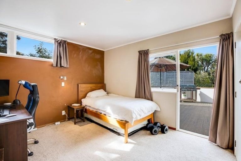 Photo of property in 1/114 Sunrise Avenue, Mairangi Bay, Auckland, 0630