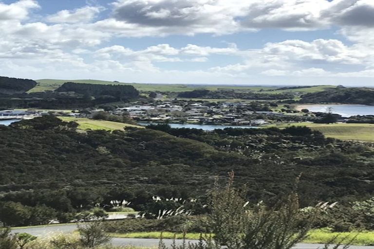 Photo of property in 121 Stratford Drive, Cable Bay, 0420