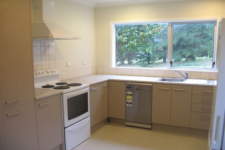 Photo of property in 28 Waterfall Road, Paraparaumu, 5032