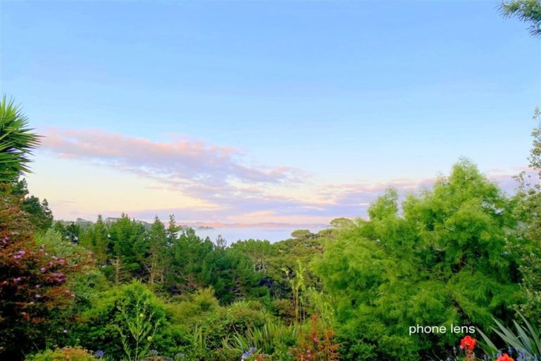 Photo of property in 58 Sheffield Road, Helensville, 0875