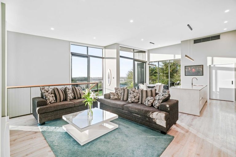 Photo of property in 13 Redmund Spur Road, Kennedys Bush, Christchurch, 8025
