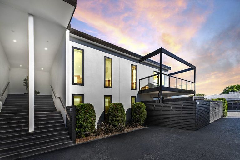 Photo of property in 4/275 Kilmore Street, Christchurch Central, Christchurch, 8011