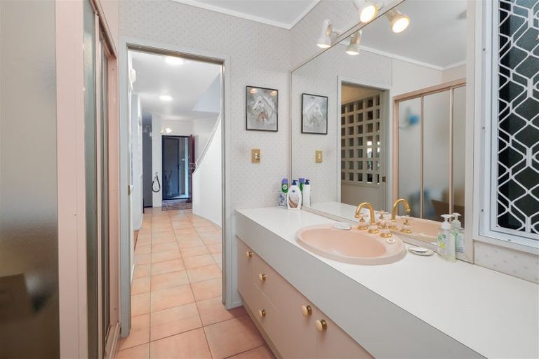 Photo of property in 8 Titore Way, Russell, 0202