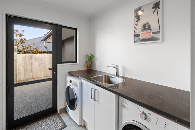 Photo of property in 1 Kingsdowne Drive, West Melton, 7618