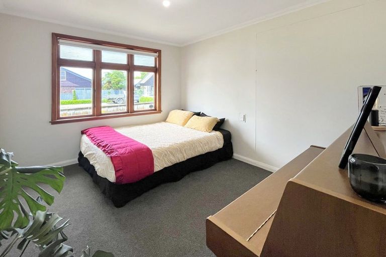 Photo of property in 20 Brightwater Terrace, Terrace End, Palmerston North, 4410