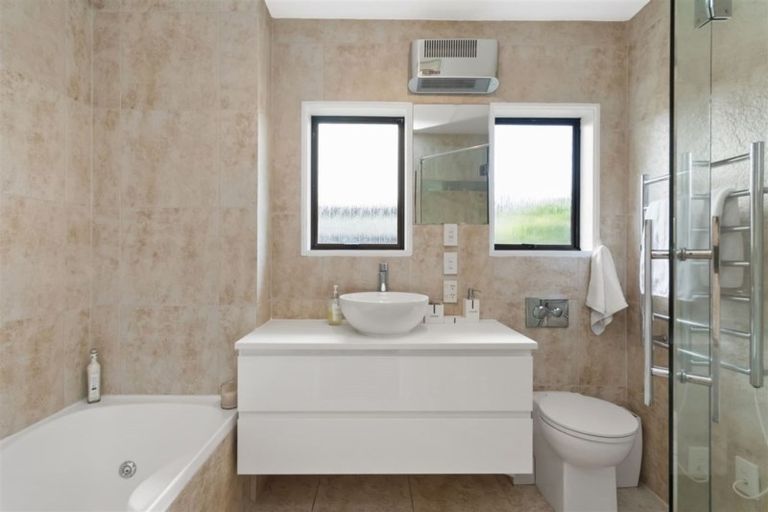 Photo of property in 37b Lansbury Avenue, Strowan, Christchurch, 8052