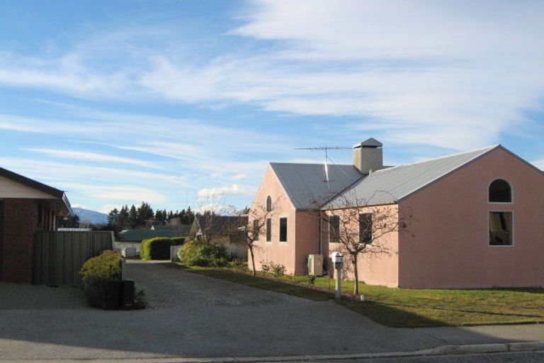 Photo of property in 69 Molyneux Avenue, Cromwell, 9310