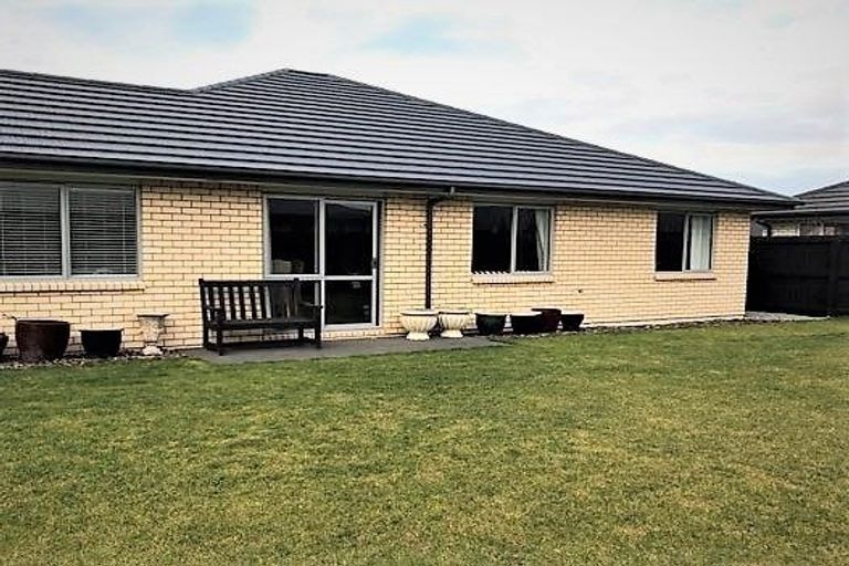 Photo of property in 40 Karere Avenue, Marshland, Christchurch, 8083