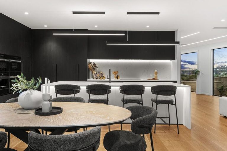 Photo of property in 12 Makumaku Place, Long Bay, Auckland, 0630