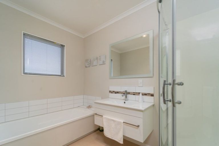 Photo of property in 18a Daniel Street, Martinborough, 5711