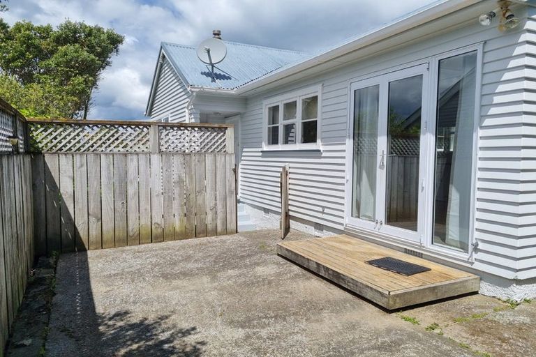 Photo of property in 52 Kipling Street, Johnsonville, Wellington, 6037