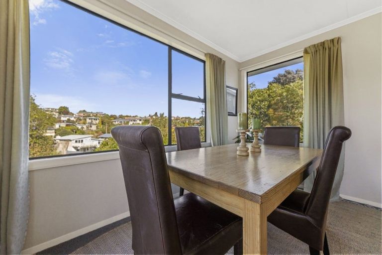 Photo of property in 12 Pioneer Crescent, Helensburgh, Dunedin, 9010