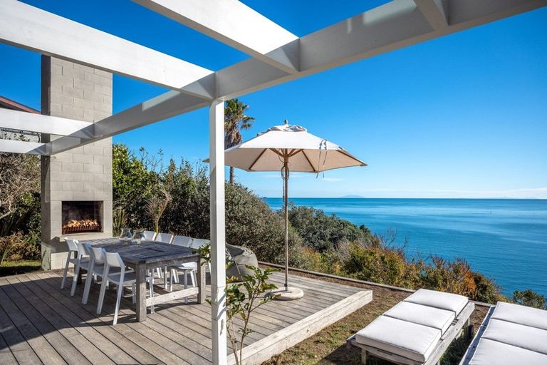Photo of property in 10 Newton Road, Oneroa, Waiheke Island, 1081