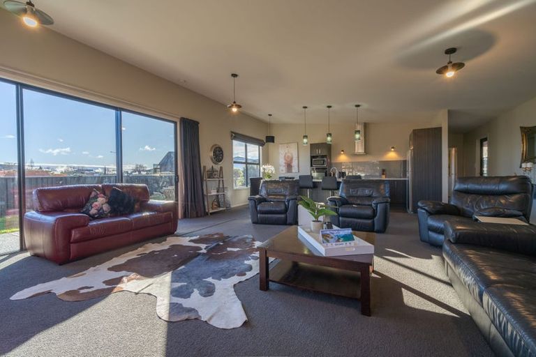 Photo of property in 21 Pop Andrew Drive, Te Anau, 9600