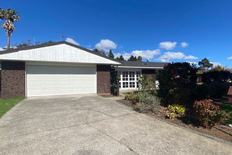 Photo of property in 10 Mimosa Place, Half Moon Bay, Auckland, 2012