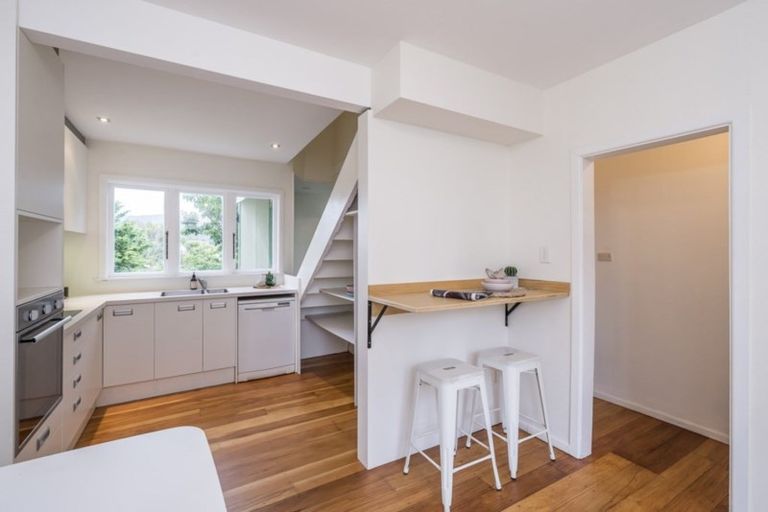 Photo of property in 51 Renown Road, Raumati South, Paraparaumu, 5032