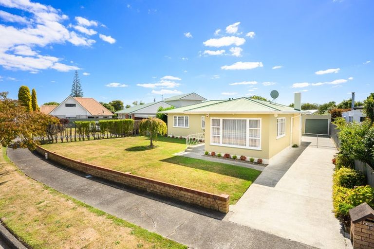 Photo of property in 17 Paisley Street, Awapuni, Palmerston North, 4412