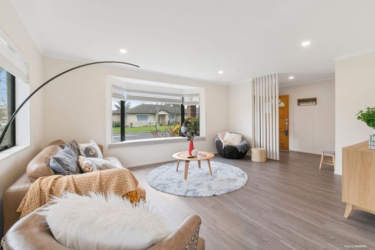Photo of property in 12 Brittas Place, East Tamaki, Auckland, 2016
