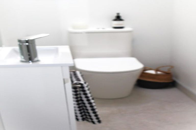 Photo of property in 4 Linklater Avenue, Bellevue, Tauranga, 3110