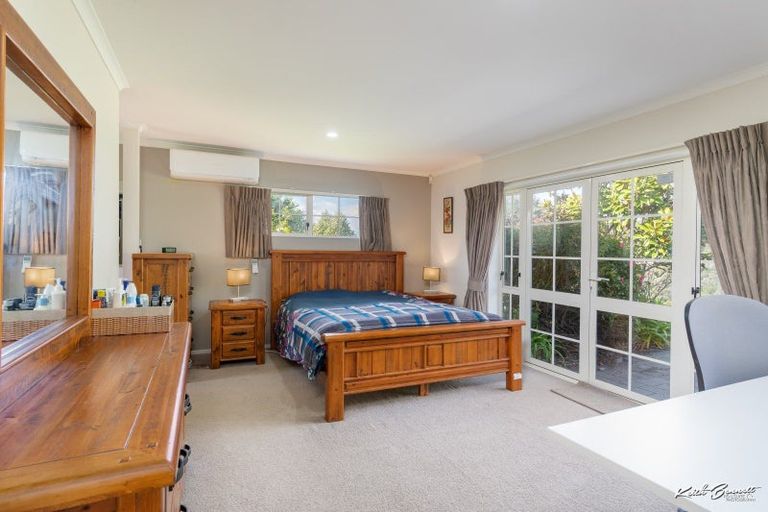 Photo of property in 5 Grace Nicholls Grove, Riverstone Terraces, Upper Hutt, 5018