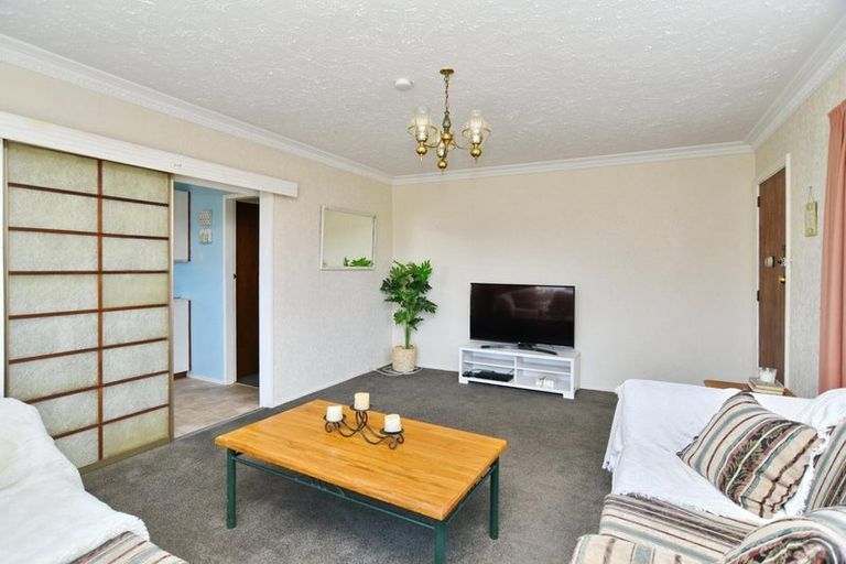 Photo of property in 1/15 Heathglen Avenue, Parklands, Christchurch, 8083
