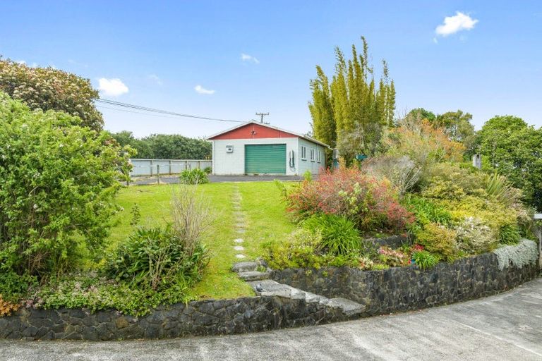 Photo of property in 30 Manganese Point Road, Tamaterau, Whangarei, 0174