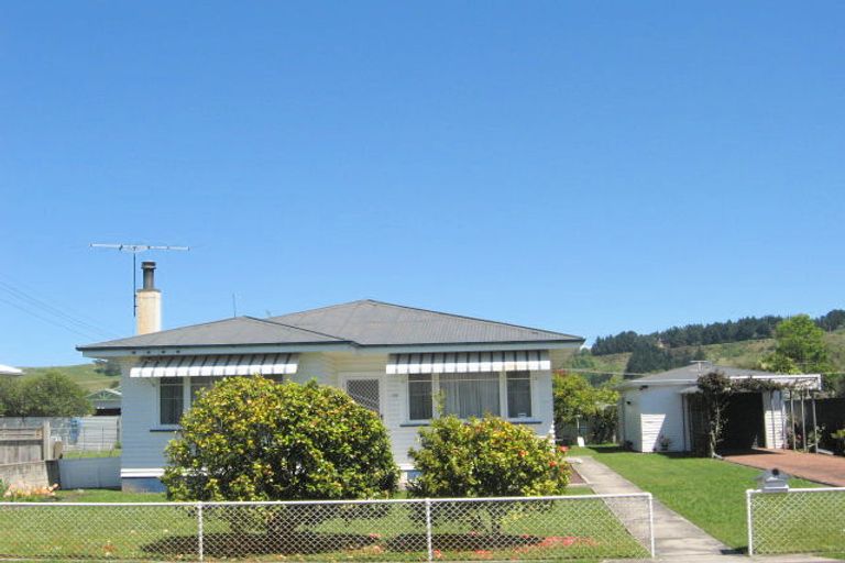 Photo of property in 25 Kara Street, Outer Kaiti, Gisborne, 4010