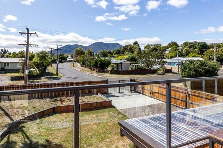 Photo of property in 15 Kotare Street, Hilltop, Taupo, 3330