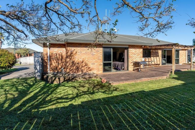 Photo of property in 44 Cranbrook Place, Rototuna North, Hamilton, 3210