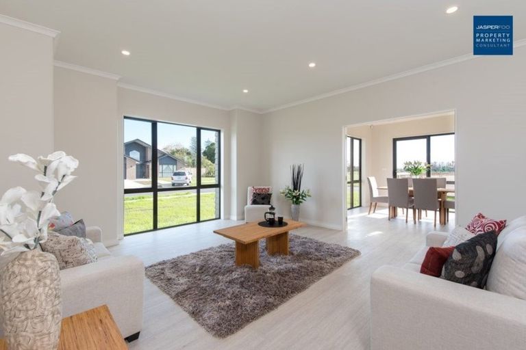 Photo of property in 26 Paso Fino Crescent, Karaka, Papakura, 2113