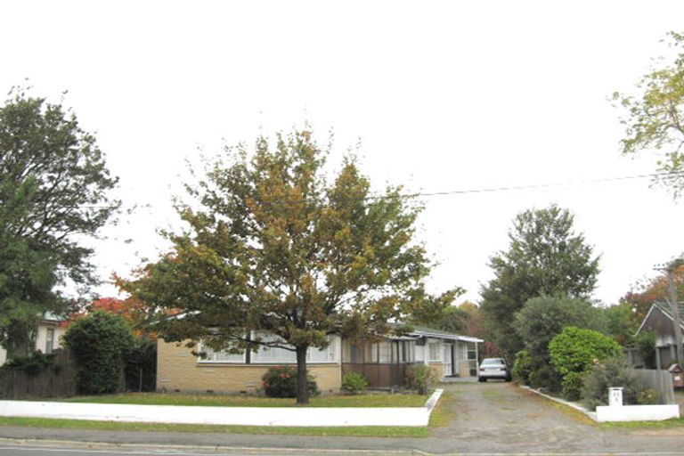Photo of property in 1/69 Northcote Road, Northcote, Christchurch, 8052