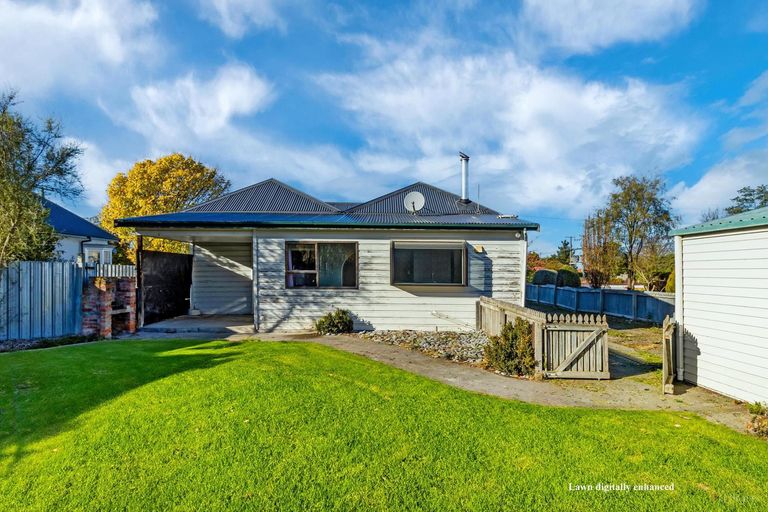 Photo of property in 1 Augustine Street, Waimate, 7924