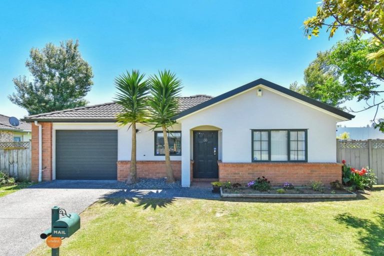 Photo of property in 17 Ashmere Lane, Weymouth, Auckland, 2103