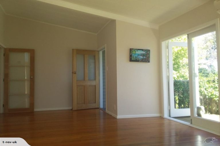 Photo of property in 1/19 Bowman Road, Forrest Hill, Auckland, 0620