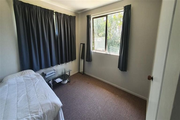 Photo of property in 1/194 Te Irirangi Drive, Flat Bush, Auckland, 2023