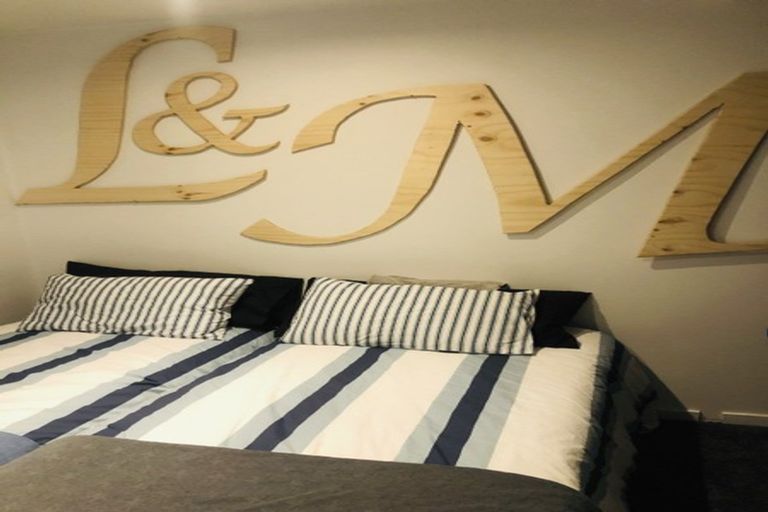 Photo of property in 6 Curletts Road, Sockburn, Christchurch, 8042