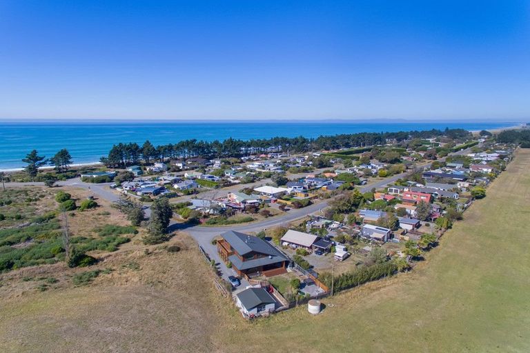 Photo of property in 60 Grierson Avenue, Amberley, 7481